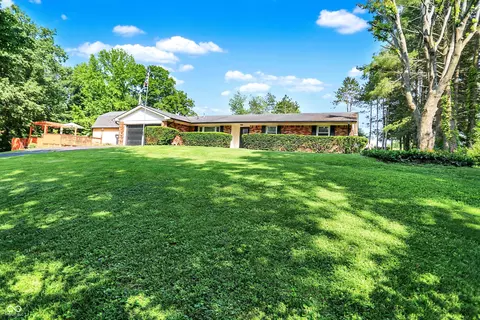 2907 Jay Dee Ln, Greenwood, IN 46143