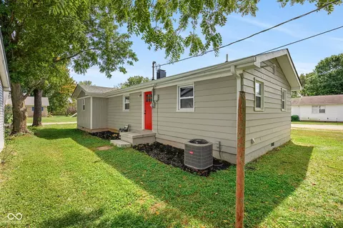 Exterior - 120 Poplar St, Windfall, IN 46076 photo 2 of 4