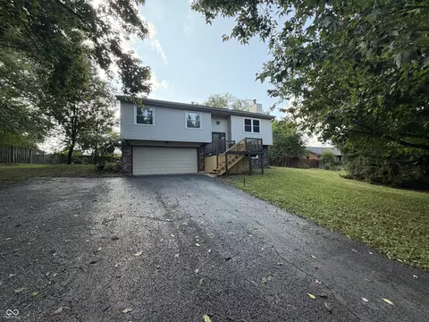 100 Cramer Pl, Martinsville, IN 46151