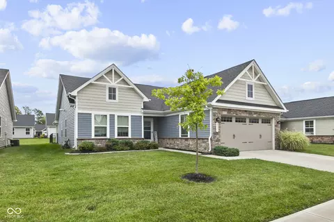 2631 Sand Hollow Dr, Lebanon, IN 46052