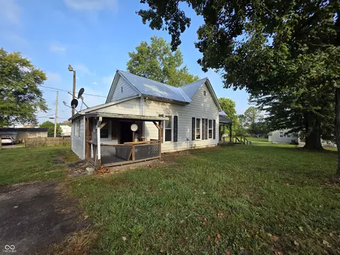 Exterior - 123 E Rdg, Brazil, IN 47834 photo 6 of 7