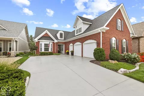 15112 Kampen Cir, Carmel, IN 46033