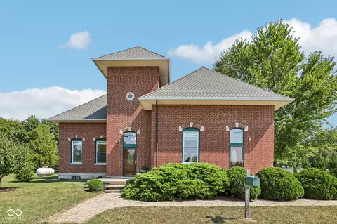 4442 S Cemetery Rd, Shelbyville, IN 46176
