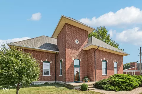 4442 S Cemetery Rd, Shelbyville, IN 46176