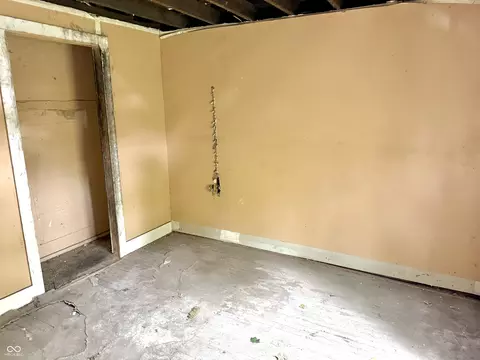 Bedroom - 2942-2944 E Michigan St, Indianapolis, IN 46201 photo 6 of 21