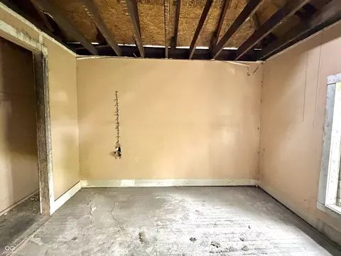 Bedroom - 2942-2944 E Michigan St, Indianapolis, IN 46201 photo 7 of 21