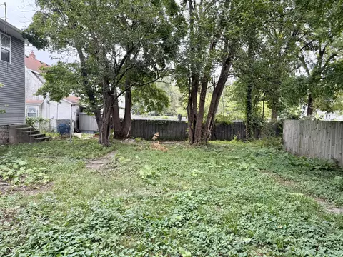 Exterior - 2942-2944 E Michigan St, Indianapolis, IN 46201 photo 5 of 6