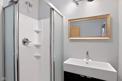 Bath - 752 Miley Ave, Indianapolis, IN 46222 photo 5 of 5