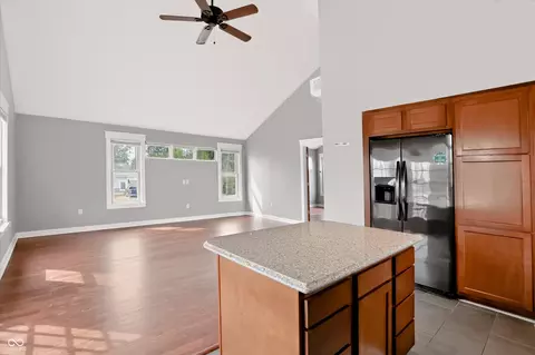 Living - 752 Miley Ave, Indianapolis, IN 46222 photo 5 of 10