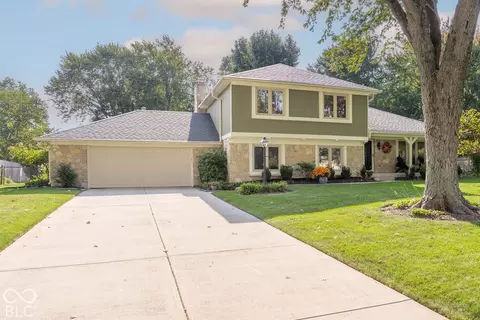 531 E Village Dr, Carmel, IN 46032