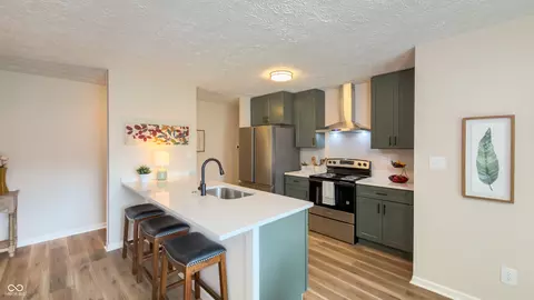 Kitchen - 7520 Ardwell Dr, Indianapolis, IN 46237 photo 8 of 8