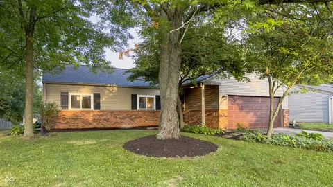 Exterior - 7520 Ardwell Dr, Indianapolis, IN 46237 photo 2 of 11