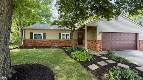 Exterior - 7520 Ardwell Dr, Indianapolis, IN 46237 photo 3 of 11