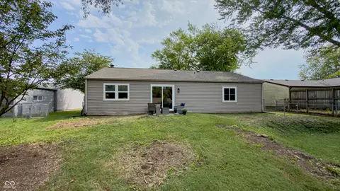 Exterior - 7520 Ardwell Dr, Indianapolis, IN 46237 photo 10 of 11