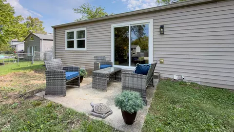 Exterior - 7520 Ardwell Dr, Indianapolis, IN 46237 photo 9 of 11