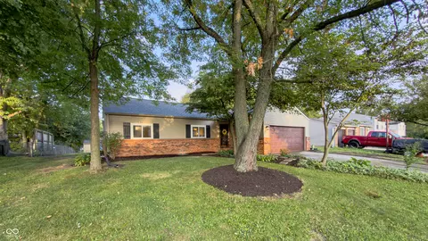 Exterior - 7520 Ardwell Dr, Indianapolis, IN 46237 photo 5 of 11