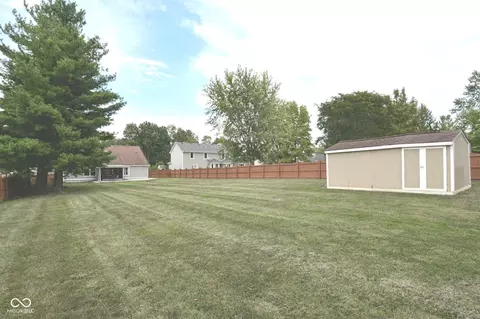 Exterior - 5831 Dan Patch Dr, Indianapolis, IN 46237 photo 3 of 5