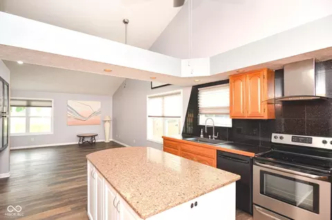 Kitchen - 5831 Dan Patch Dr, Indianapolis, IN 46237 photo 3 of 3