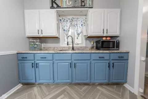 Kitchen - 2013 14th St, Columbus, IN 47201 photo 1 of 2