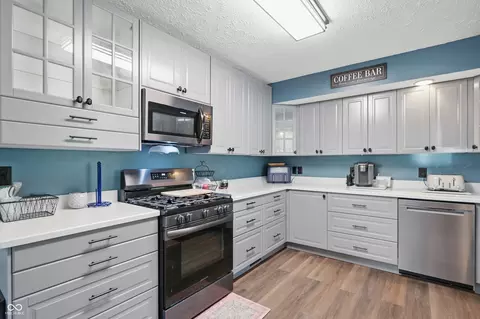 Kitchen - 10366 E 155 Rd S, Greentown, IN 46936 photo 4 of 4