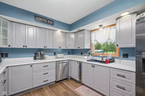 Kitchen - 10366 E 155 Rd S, Greentown, IN 46936 photo 3 of 4