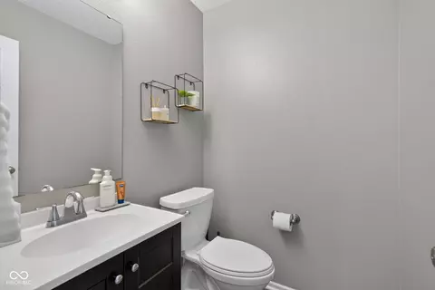 Bath - 9376 W Constellation Dr, Pendleton, IN 46064 photo 1 of 3