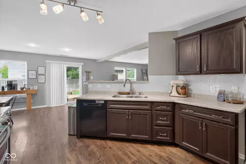 Kitchen - 9376 W Constellation Dr, Pendleton, IN 46064 photo 5 of 5