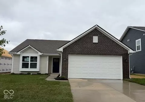 276 Rory Dr, Shelbyville, IN 46176