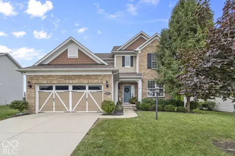 15975 Viking Meadows Dr, Westfield, IN 46074