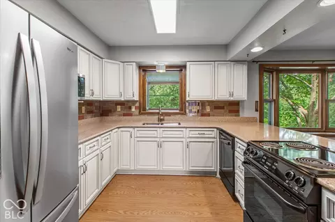 Kitchen - 400 E Greyhound Pass, Carmel, IN 46032 photo 1 of 3