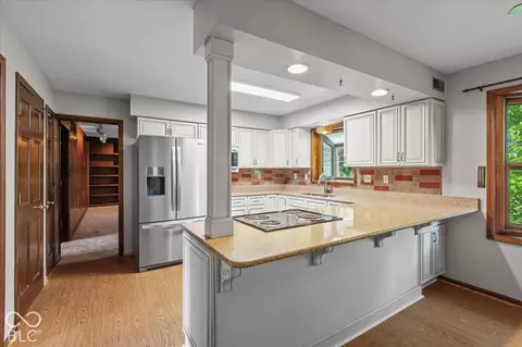 Kitchen - 400 E Greyhound Pass, Carmel, IN 46032 photo 2 of 3