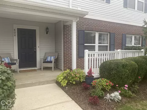 12215 Pebble St UNIT 800, Fishers, IN 46038