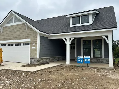 7051 Shenandoah St, Zionsville, IN 46077