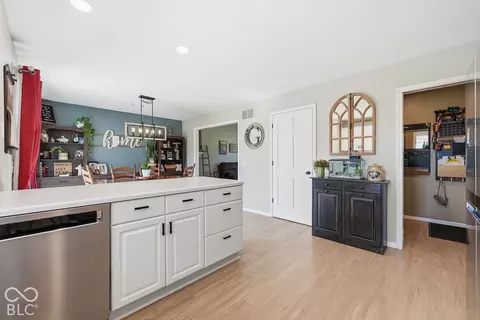Kitchen - 9009 Hamilton Rd, Yoder, IN 46798 photo 4 of 5