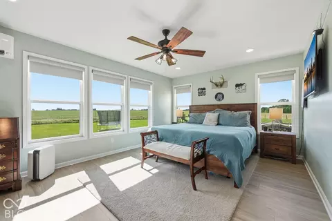 Bedroom - 9009 Hamilton Rd, Yoder, IN 46798 photo 1 of 10