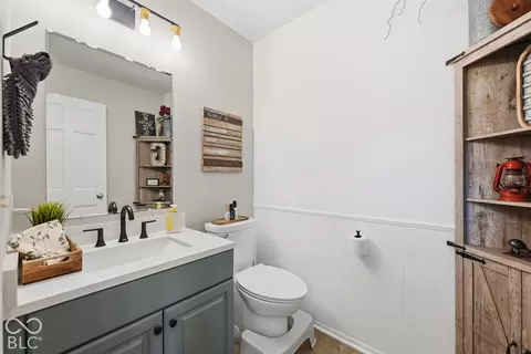 Bath - 9009 Hamilton Rd, Yoder, IN 46798 photo 1 of 3