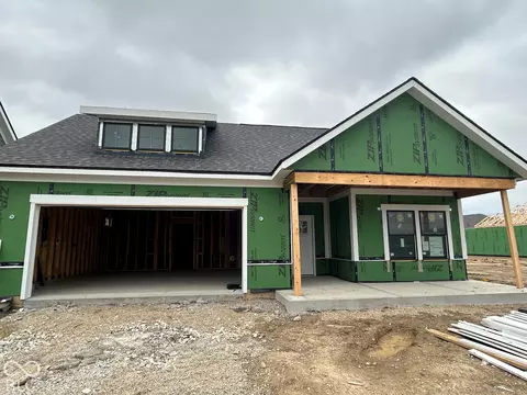 7106 Shenandoah St, Zionsville, IN 46077