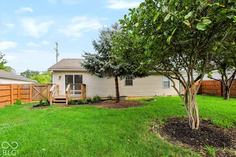 Exterior - 8795 E 146th St E, Fishers, IN 46038 photo 6 of 8