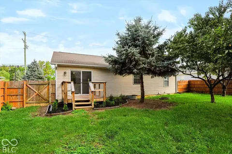 Exterior - 8795 E 146th St E, Fishers, IN 46038 photo 2 of 8