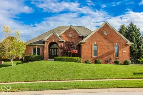 2593 Forest Hills Blvd, Greenwood, IN 46143