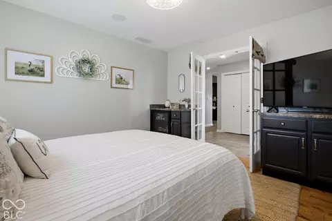 Bedroom - 3739 Imperial Dr E, Columbus, IN 47203 photo 3 of 10