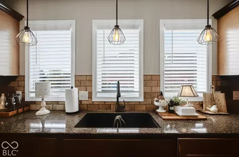 Kitchen - 3739 Imperial Dr E, Columbus, IN 47203 photo 5 of 12