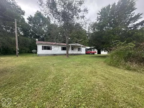 407 Country Lake Rd, Underwood, IN 47177