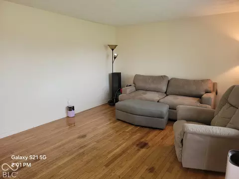 Living - 3451 E 850 S, Columbus, IN 47201 photo 1 of 2