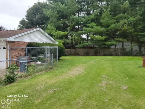 Exterior - 3451 E 850 S, Columbus, IN 47201 photo 3 of 6
