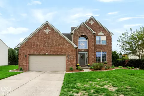 5647 Wakefield Rd, Greenwood, IN 46142