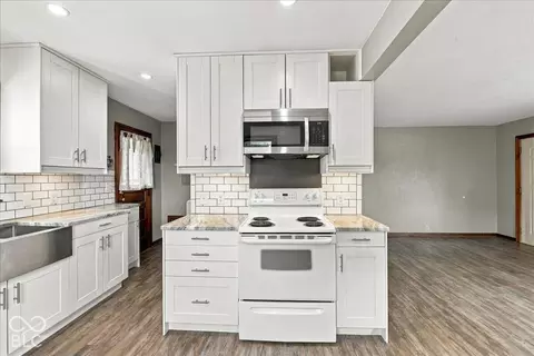 Kitchen - 606 E Water St, Pendleton, IN 46064 photo 3 of 5