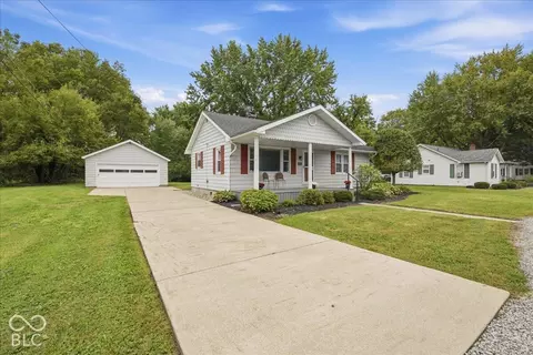 Exterior - 606 E Water St, Pendleton, IN 46064 photo 1 of 2