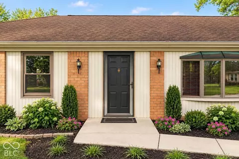7260 Crest Ln, Indianapolis, IN 46256