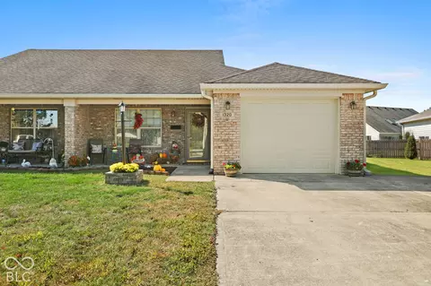 1320 Swan Dr, Franklin, IN 46131